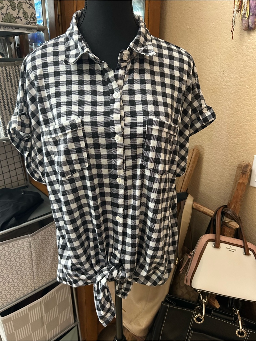 Eden & Olivia Black and White Gingham Tie-Front Button Shirt
